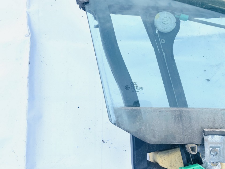 Audi A4 1998 LUNA DELANTERA DERECHA, Luna de la puerta delantera - FRENTE DERECHO - Thumbnail 3