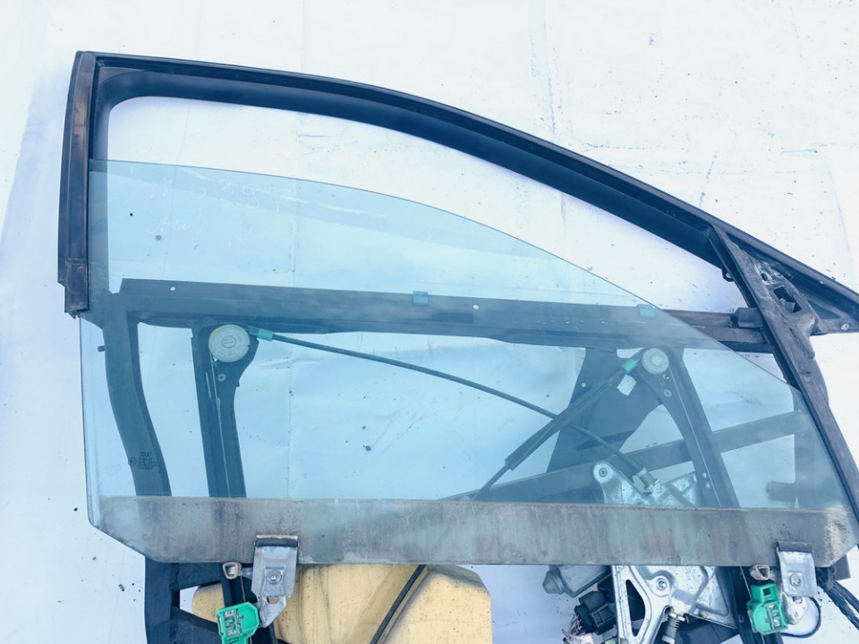 Audi A4 1998 LUNA DELANTERA DERECHA, Luna de la puerta delantera - FRENTE DERECHO