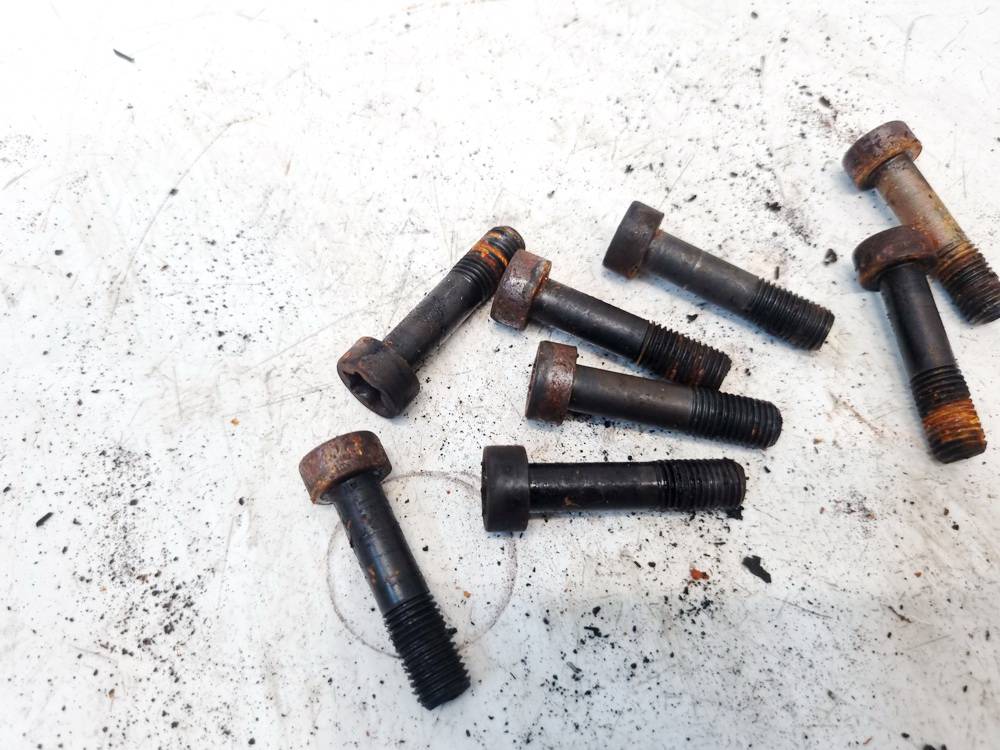 Toyota RAV-4 2007 Schwungradschraube - Thumbnail 2