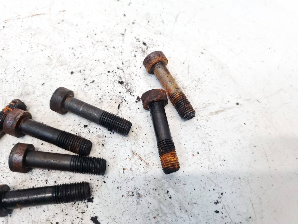 Toyota RAV-4 2007 Schwungradschraube - Thumbnail 3