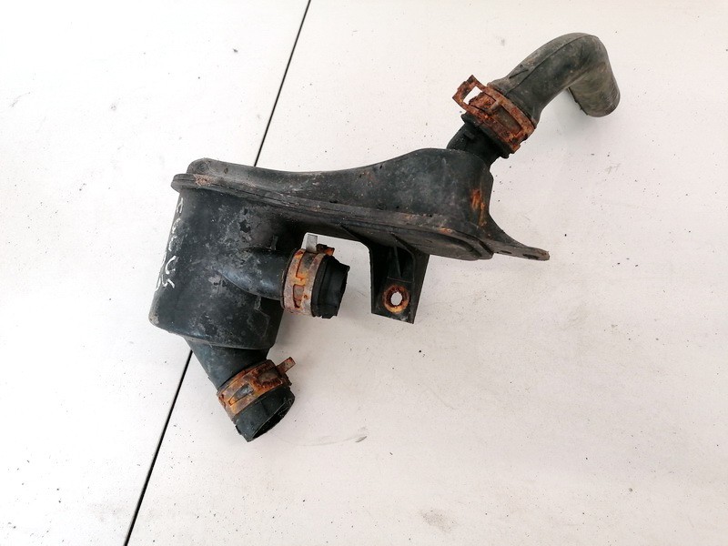 6G9Q6A785AB Ford Focus 2005 Thermostat Housing (Flange)