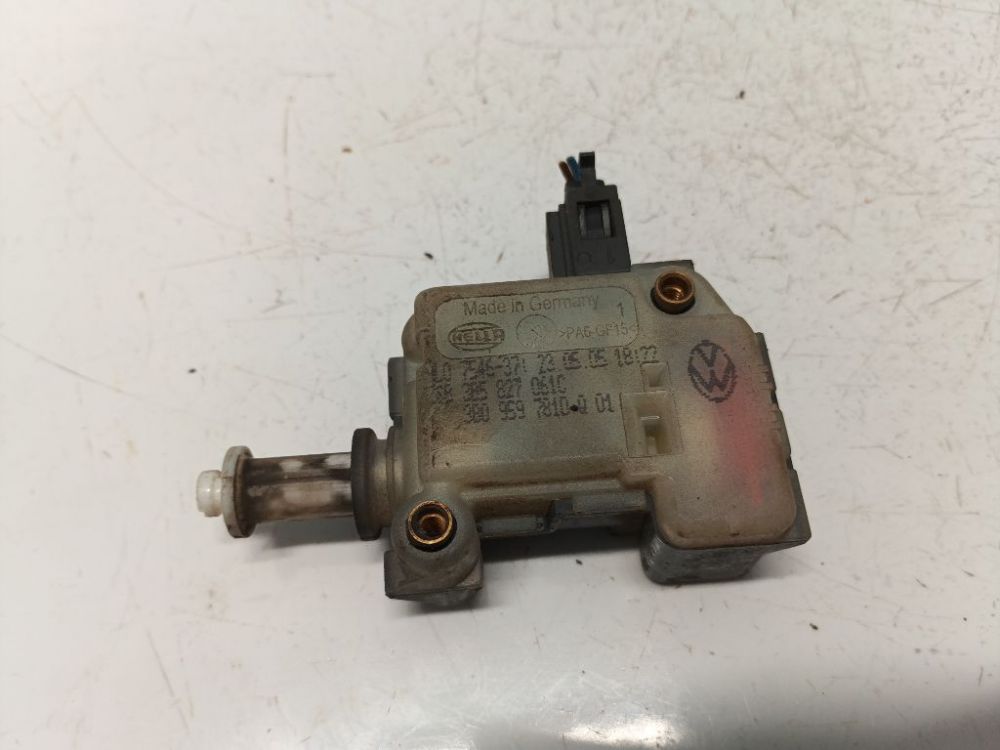 3B5827061C Skoda Superb 2005 Central locking motor - Thumbnail 2