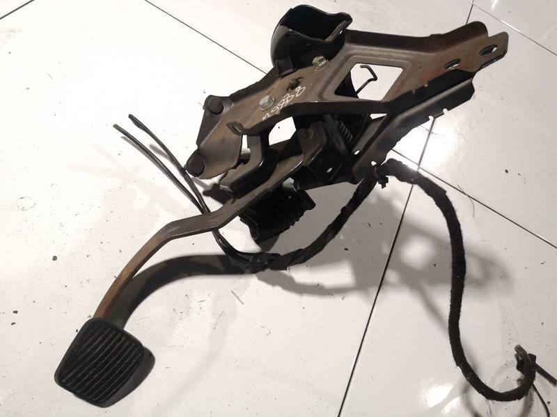 SAAB 9-5 1998 тормоз педалей