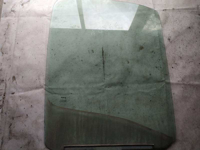 AS2 Iveco Daily 2007 Duru stiklas P.D.