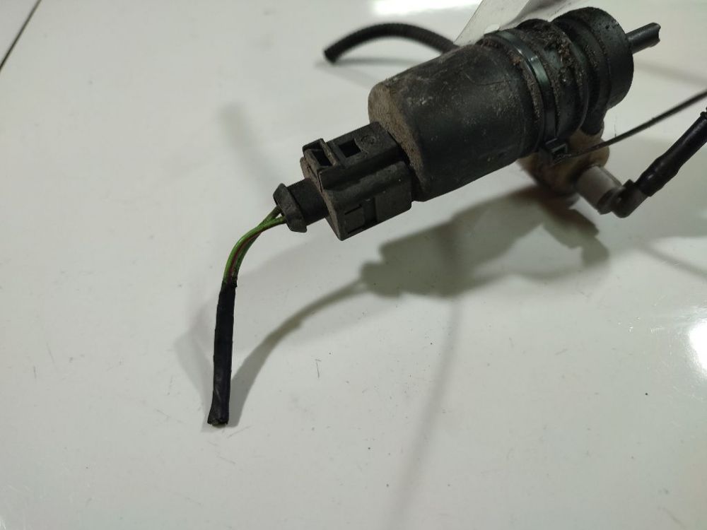 1T0955651A Seat Toledo 2005 Windshield Windscreen Washer Pump - Thumbnail 2
