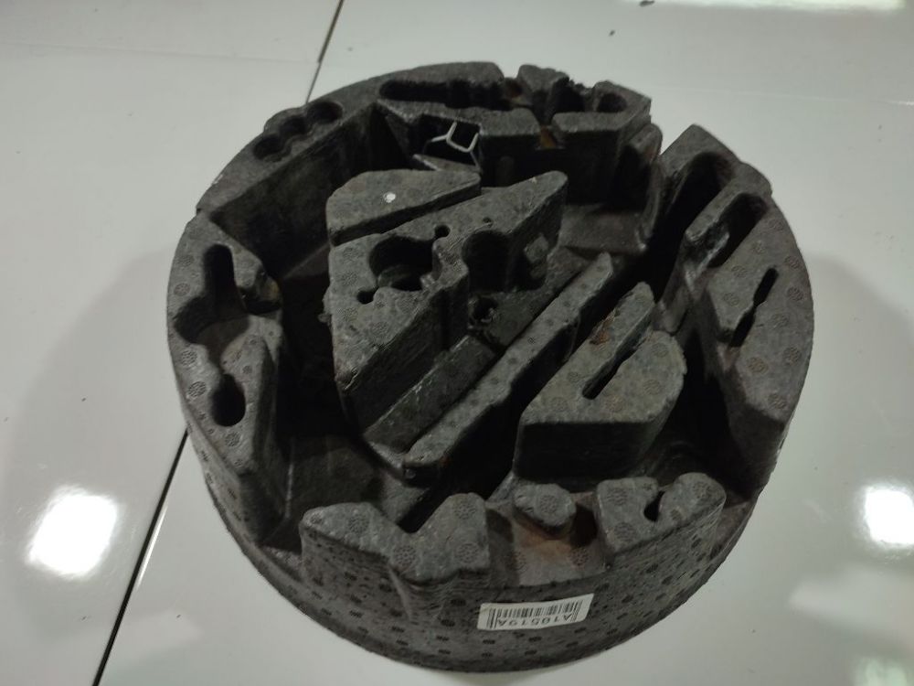 13162851 Opel Astra 2006 Spare wheel baggage dose (plastic bag)