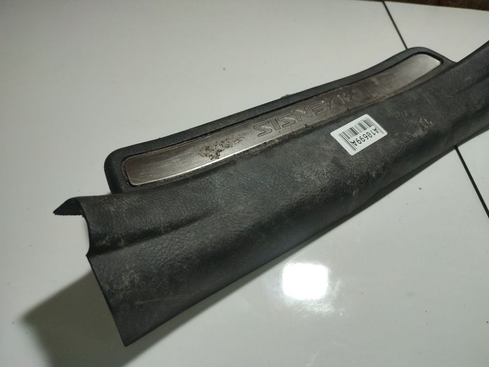 6791705050 Toyota Avensis 2007 garniture seuil de porte arriere droite - Thumbnail 2