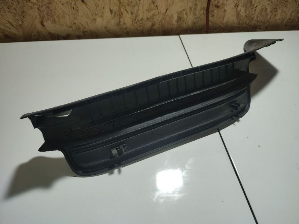 6791705050 Toyota Avensis 2007 garniture seuil de porte arriere droite - Thumbnail 3