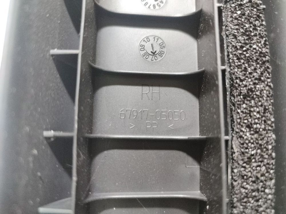 6791705050 Toyota Avensis 2007 garniture seuil de porte arriere droite - Thumbnail 4