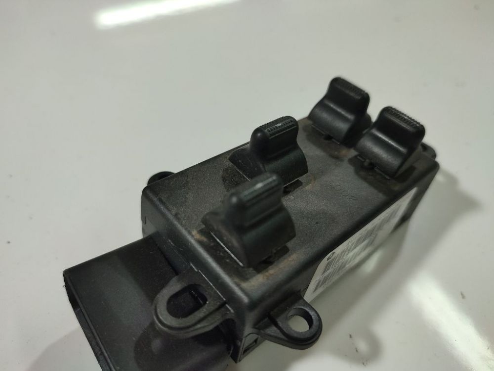 04685732AB Dodge Grand Caravan 2004 Power window control (Window Regulator-Window Switch) - Thumbnail 2