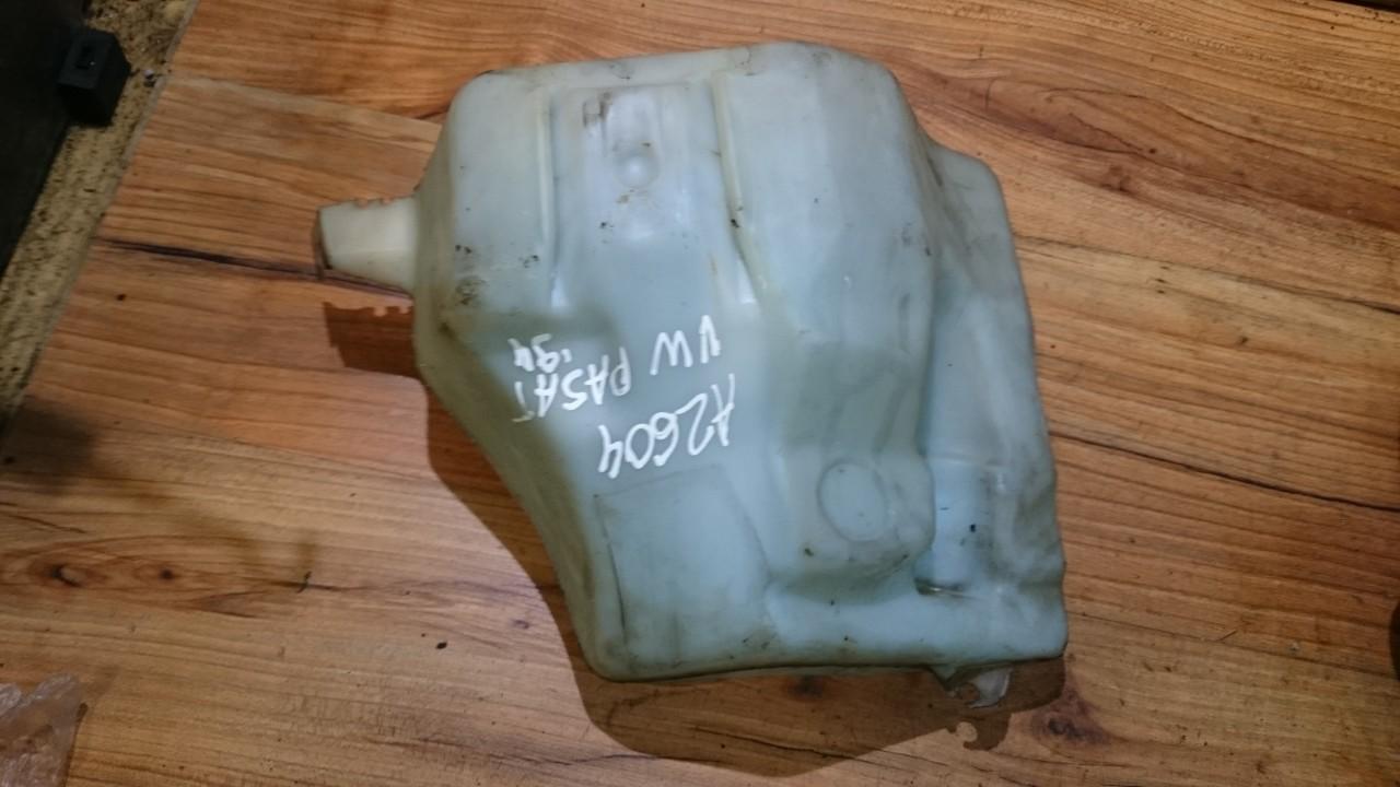 3A0955453B Volkswagen Passat 1994 Windshield Washer Reservoir tank (WASHER BOTTLE)