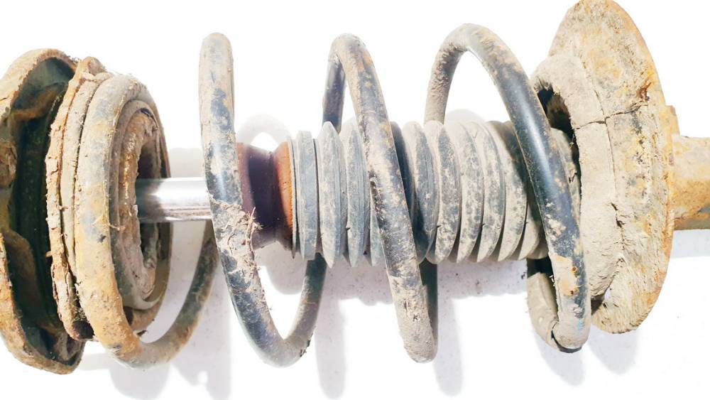 Volvo V40 2001 Amortizatoriaus Spyruokle Priekine