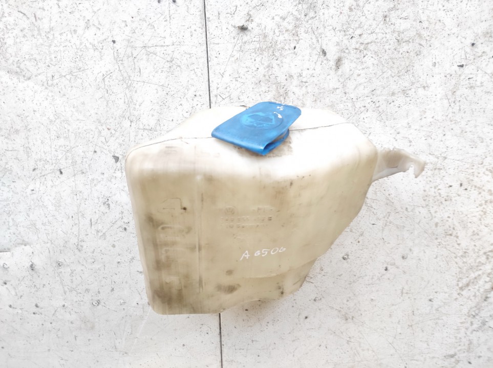 3A0955453B Volkswagen Passat 1997 Windshield Washer Reservoir tank (WASHER BOTTLE)