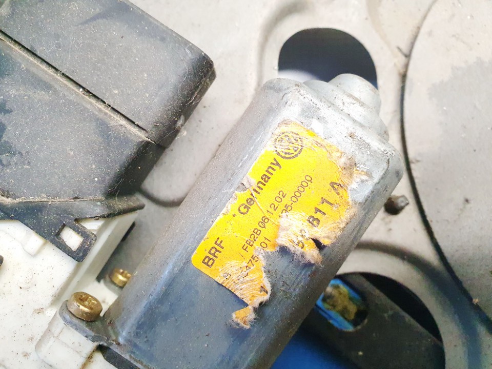 19500000 Volkswagen Golf 1999 Silnik podnośnika szyby drzwi - TYLNE LEWE - Thumbnail 2