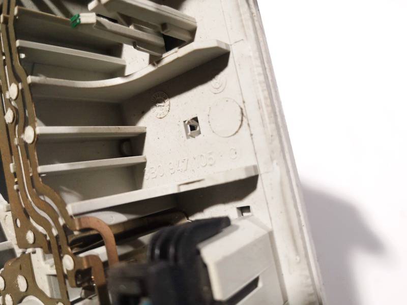 3B0947105C Skoda Octavia 2007 Interior Light - FRONT - Thumbnail 3