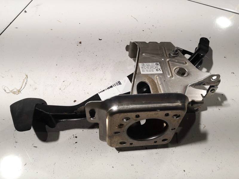 1K1721057AD Volkswagen Passat 2006 Pedał sprzęgła - Thumbnail 2