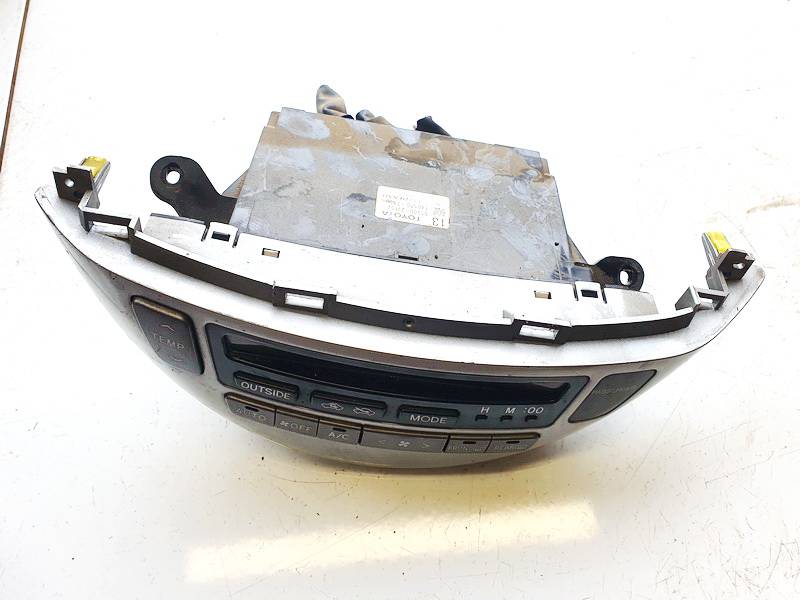 559002J132 Toyota Previa 2006 Climate Control Panel (heater control switches)