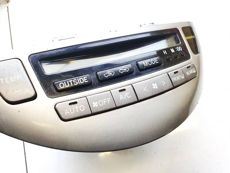 559002J132 Toyota Previa 2006 Climate Control Panel (heater control switches) - Thumbnail 2