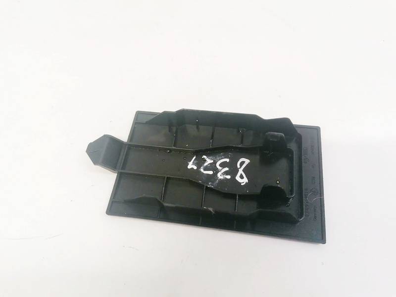 8X0971981B Audi A1 2012 Wykończenie wnętrza (plastikowe elementy)