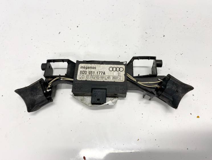 8D0951177A Audi A4 2000 ALARM SENSOR MODULE UNIT
