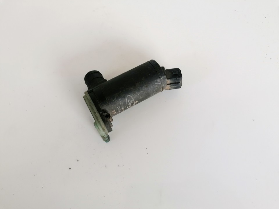 93BB17K624BA Ford Focus 2000 Windshield Windscreen Washer Pump