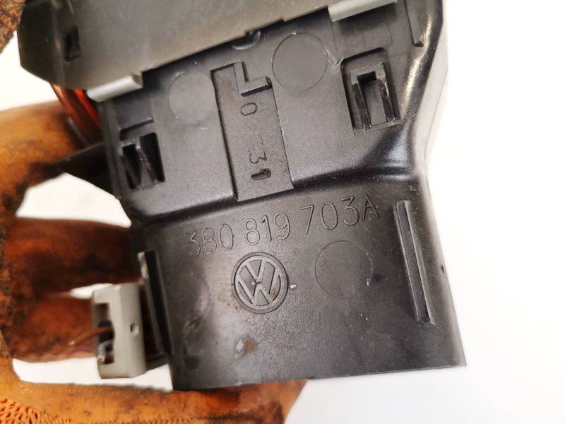 3B0819703A Volkswagen Passat 1998 Rejilla Aireadora - 
Moldura protectora de la rejilla de ventilación lateral del panel - Thumbnail 3