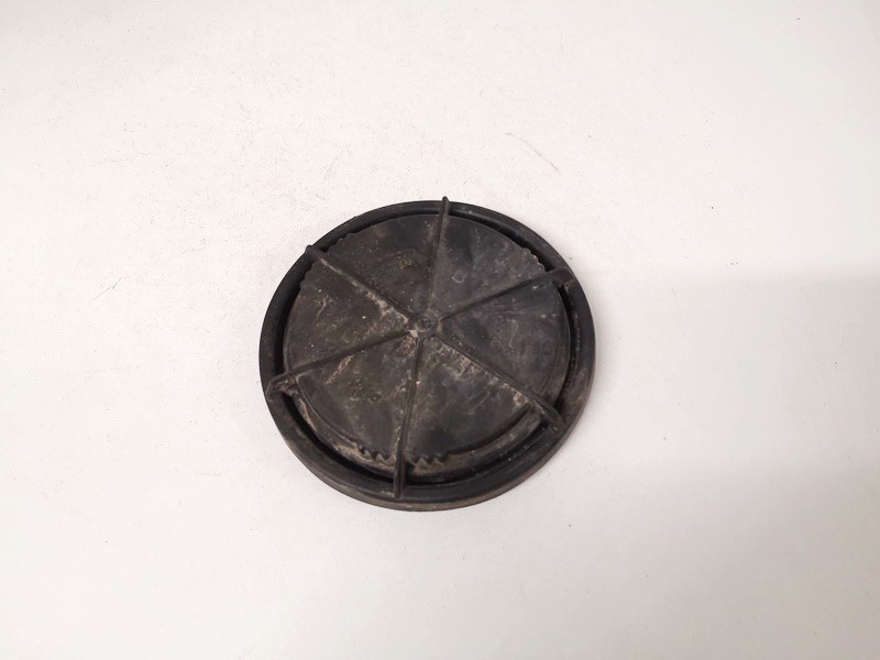 89391724 Volkswagen Polo 2005 Headlight bulb dust cover cap - FRONT