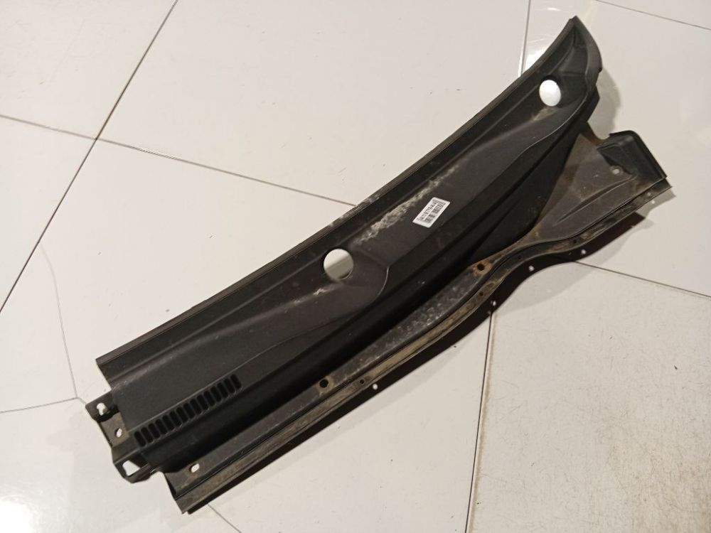 557820F010 Toyota Corolla Verso 2004 Abdeckung Windschutz Wasserkastenabdeckung