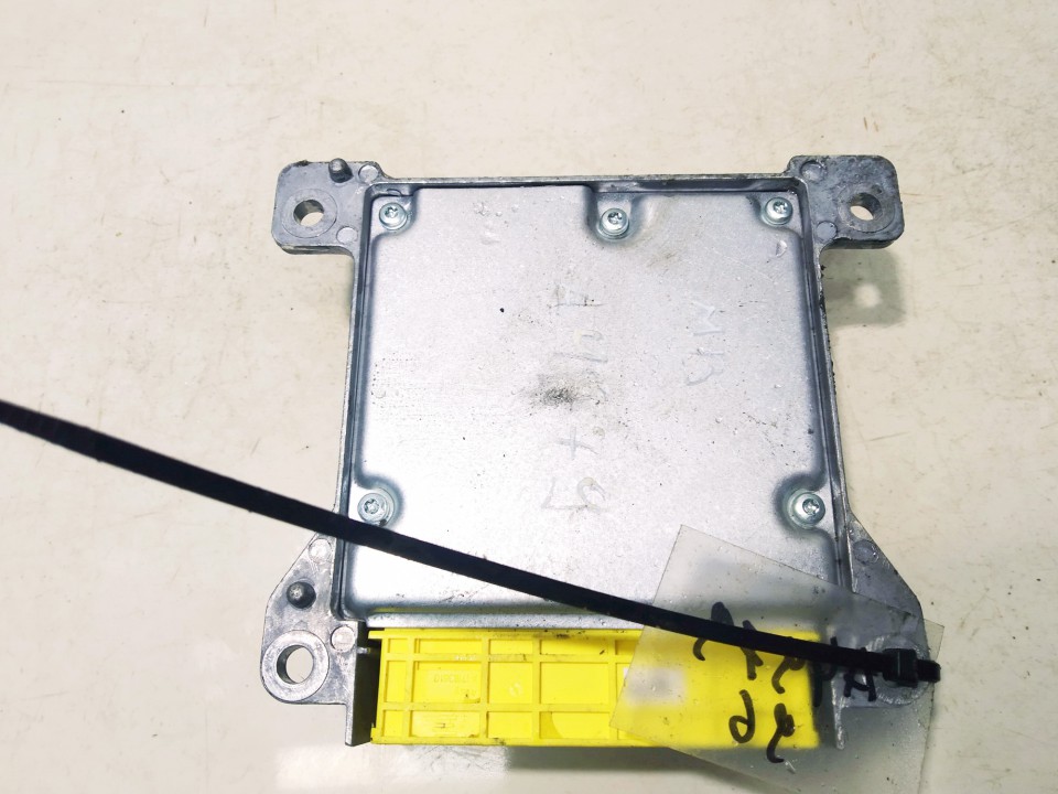 A2049012704 Mercedes-Benz C-CLASS 2008 Airbag crash sensors module - Thumbnail 2