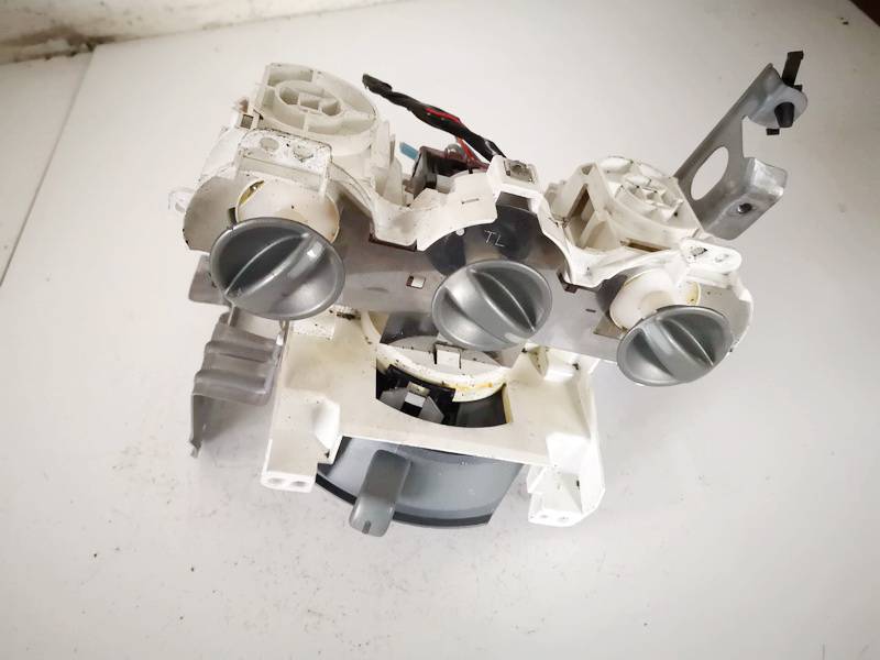 3D03 Honda Jazz 2003 Climate Control Panel (heater control switches)