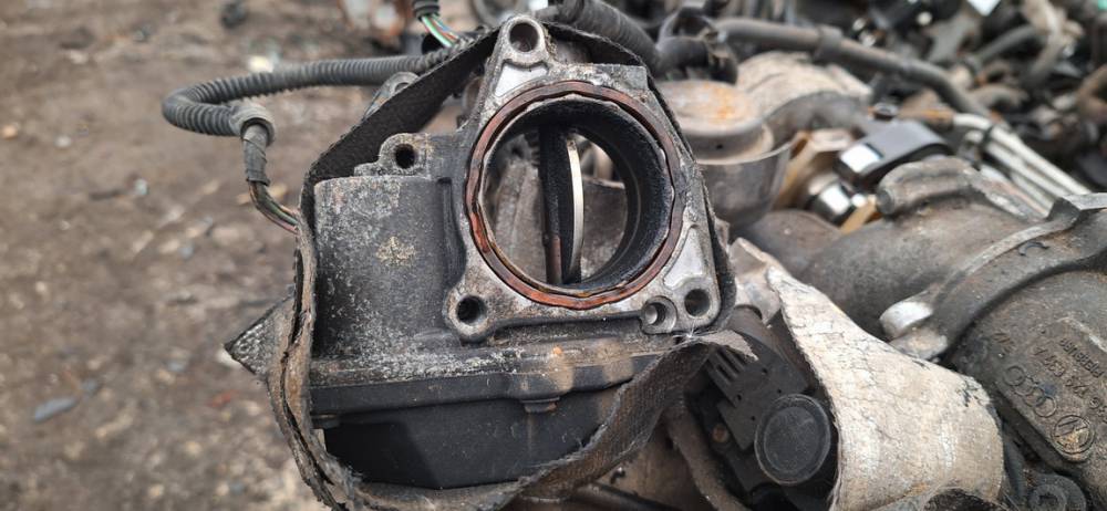 Skoda Fabia 2008 Corps de Papillon - Thumbnail 2