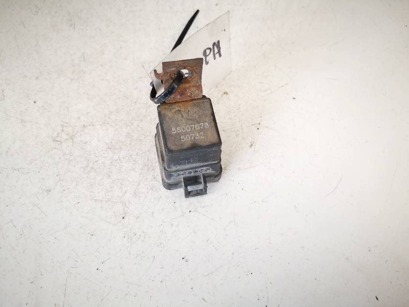 56007078 Chrysler 300C 2006 Rele