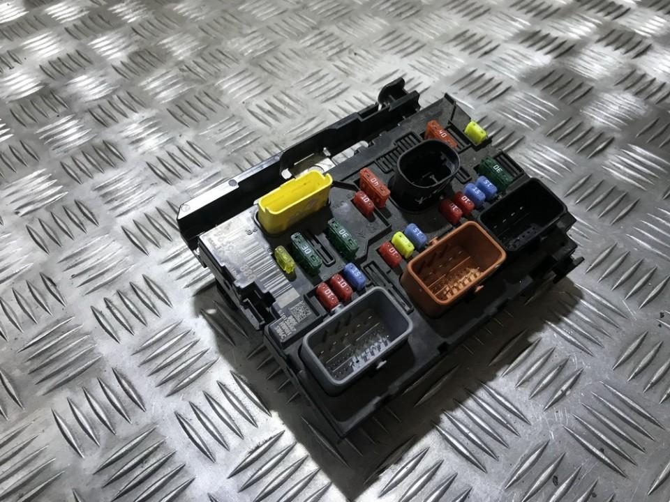 9659741880 Peugeot 307 2005 Fuse box