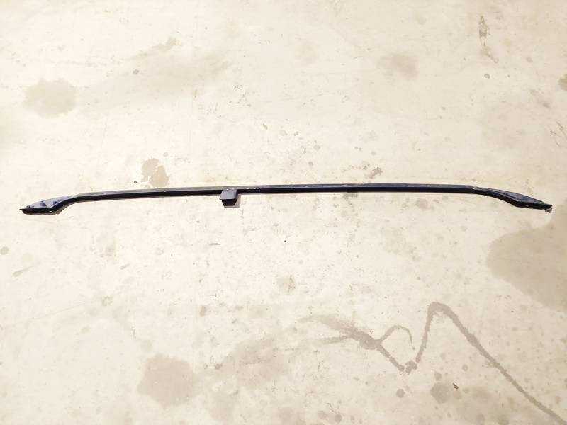 Volkswagen Passat 2001 Roof rail - right side
