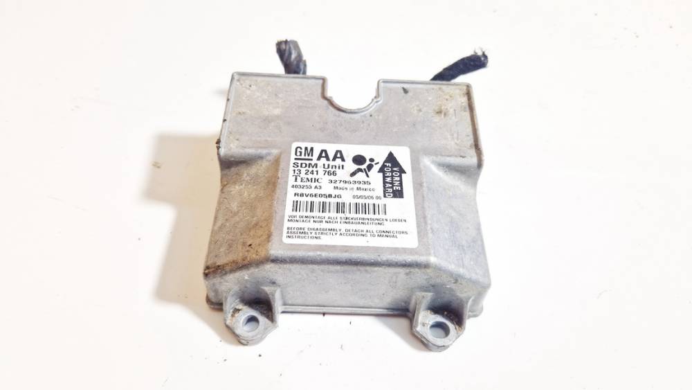 13241766 Opel Zafira 2006 Airbag crash sensors module