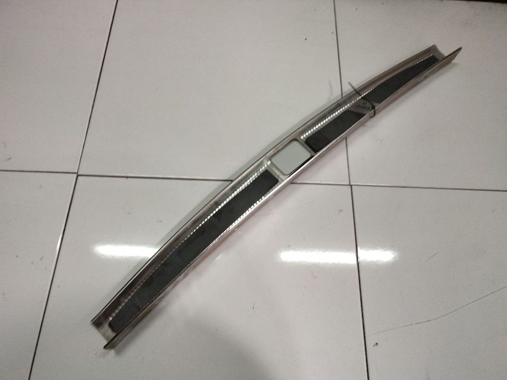 Audi A6 2003 Metal Boot Lip Cover - Thumbnail 3