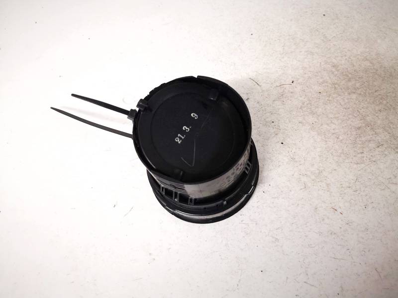 BBM464730 Mazda 3 2009 Dash Vent (Air Vent Grille) - Thumbnail 2