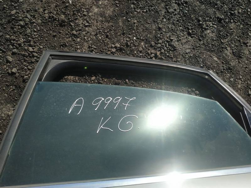 AS2 Audi A4 2004 Durvju stikls - AIZMUGURE PA KREISI