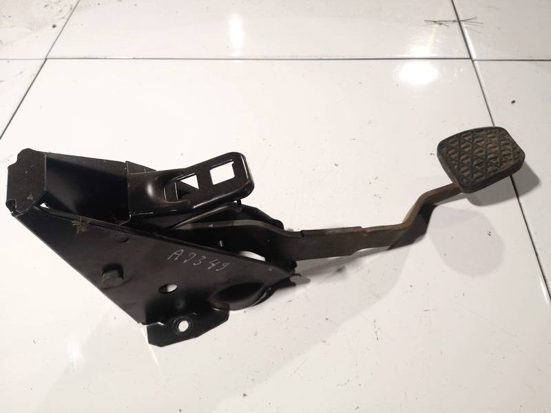 Opel Omega 2001 Pedał hamulca