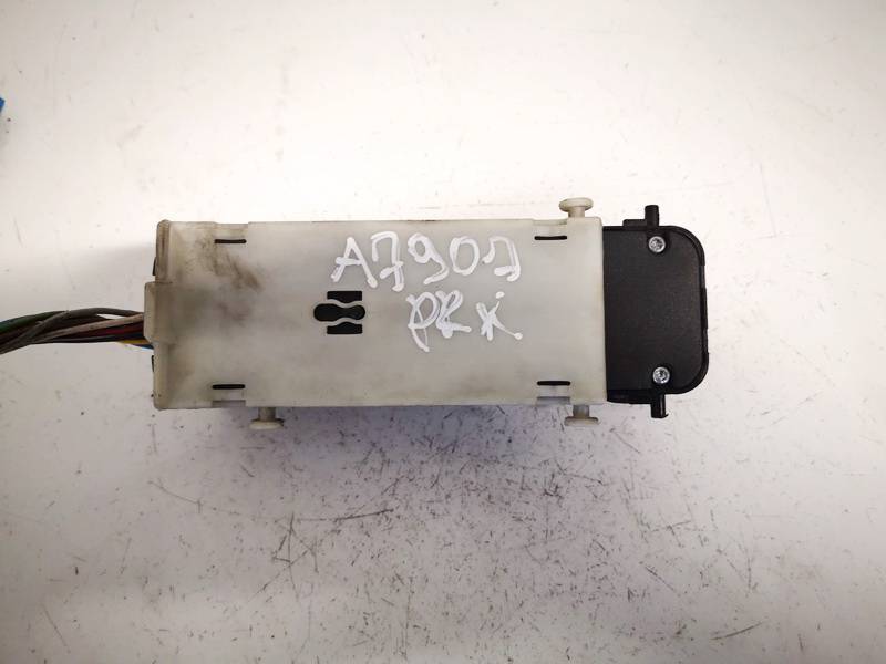 A2038200110 Mercedes-Benz C-CLASS 2001 Stiklo valdymo mygtukas (lango pakeliko mygtukai) - Thumbnail 2