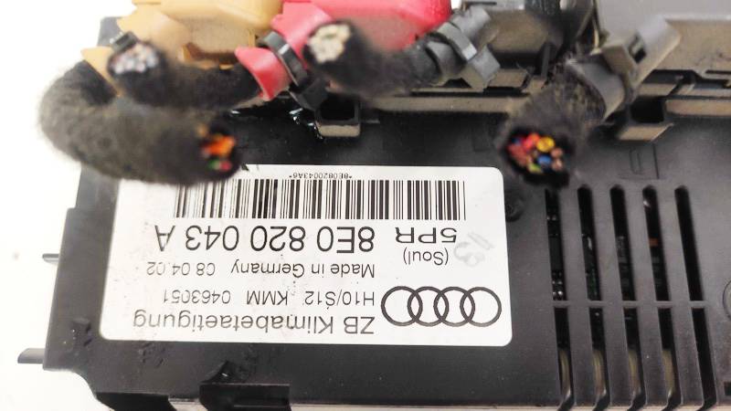 8E0820043A Audi A4 2002 Panel sterowania klimatyzacją (przełączniki ogrzewania) - Thumbnail 3