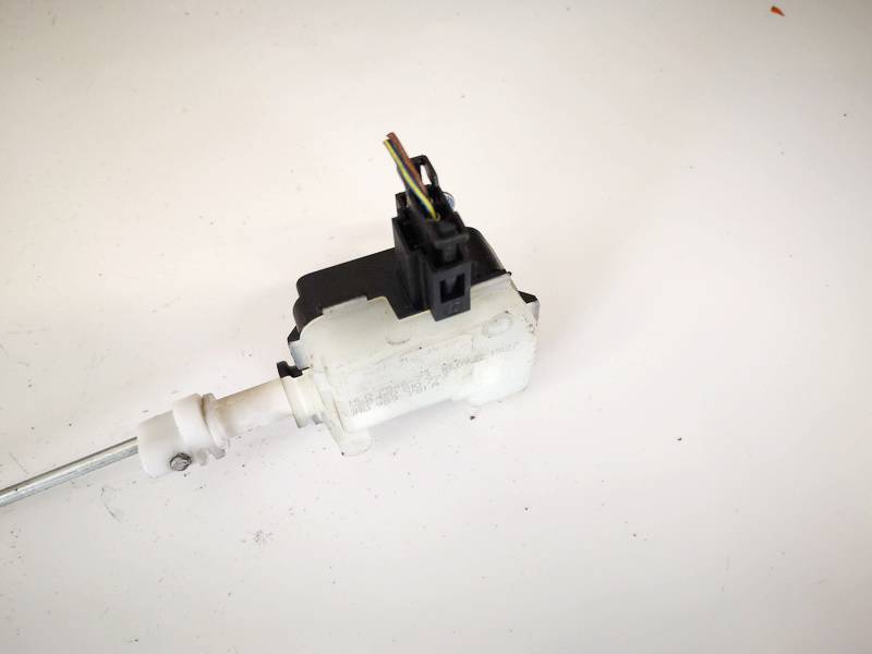 1M0959781A Skoda Octavia 2012 Élément de Réglage Central - Thumbnail 3