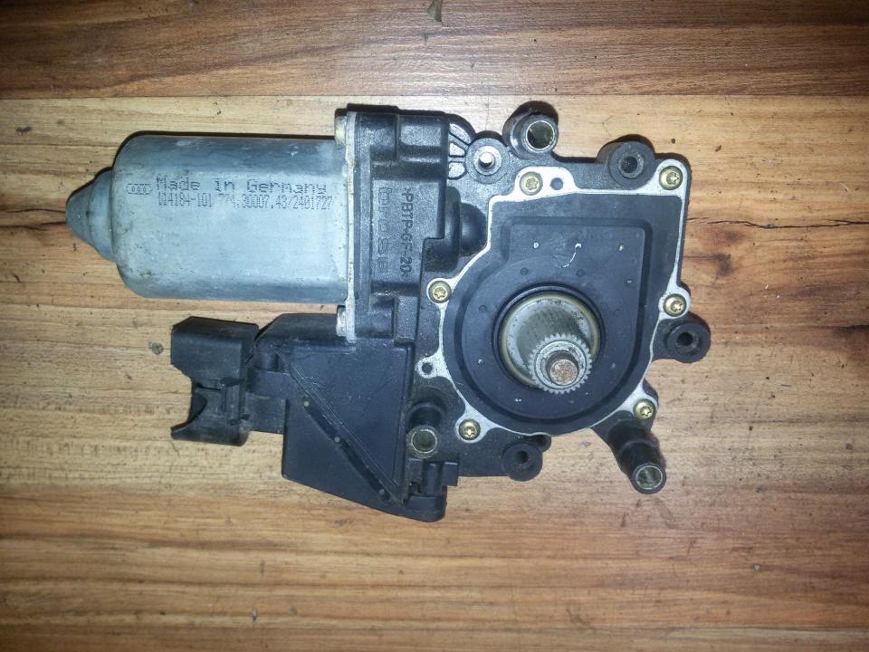 0536001401 Audi A4 1998 Durvju loga pacēlāja motors - PRIEKŠA PA LABI
