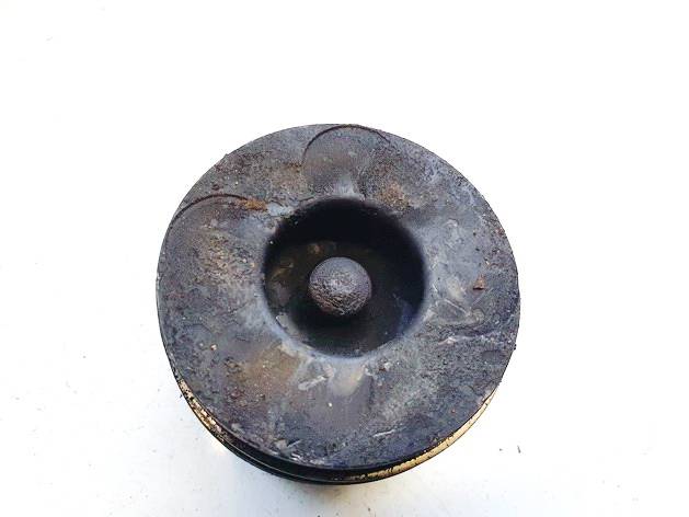 82173 Toyota Avensis Verso 2002 piston