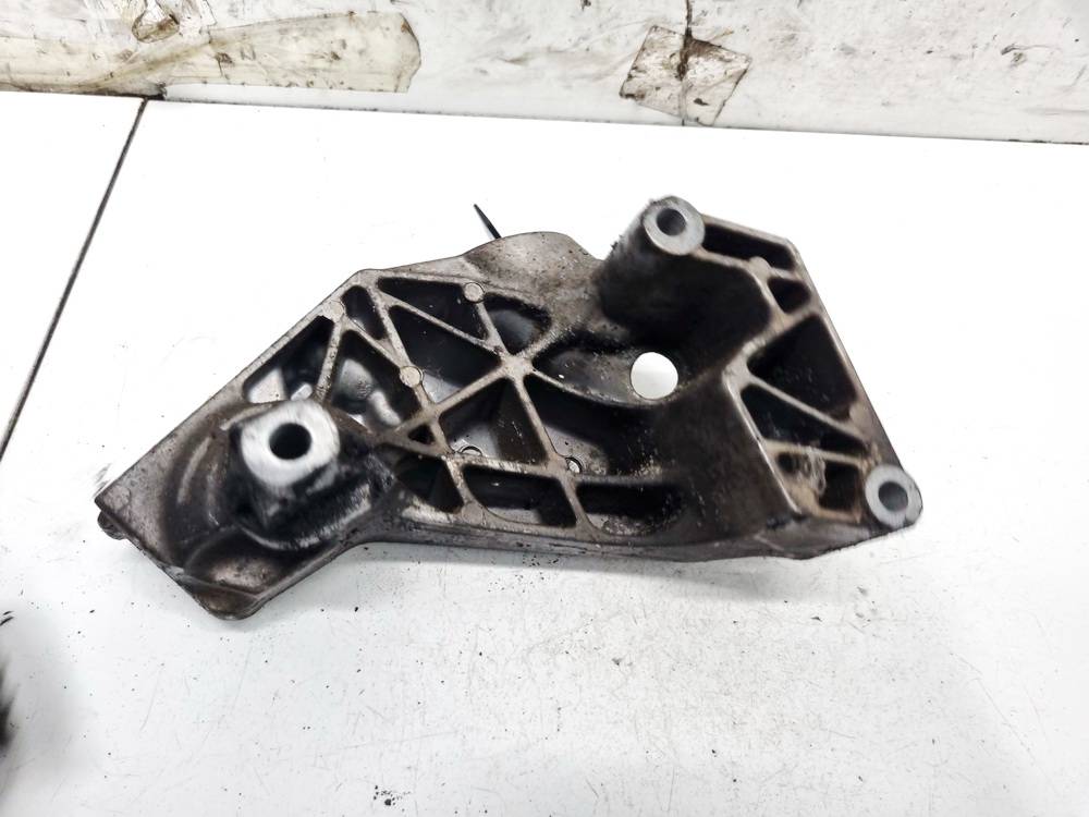 038199207J Volkswagen Golf 1999 Engine Mount Bracket and Gearbox Mount Bracket - Thumbnail 3