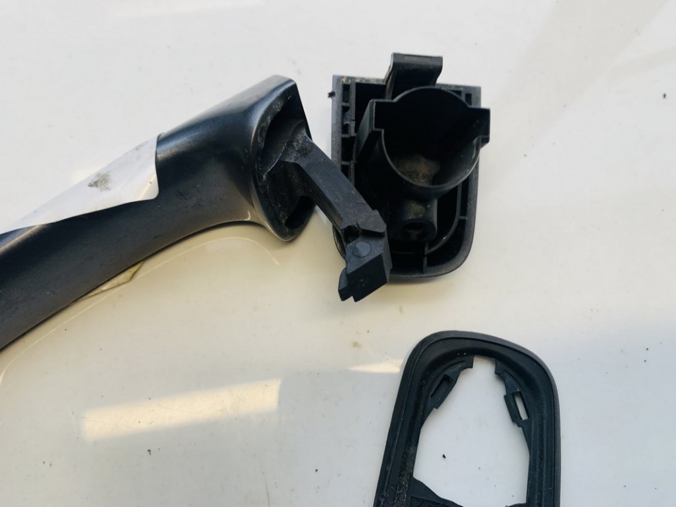 Volvo V70 2008 Door Handle Exterior - REAR LEFT - Thumbnail 3