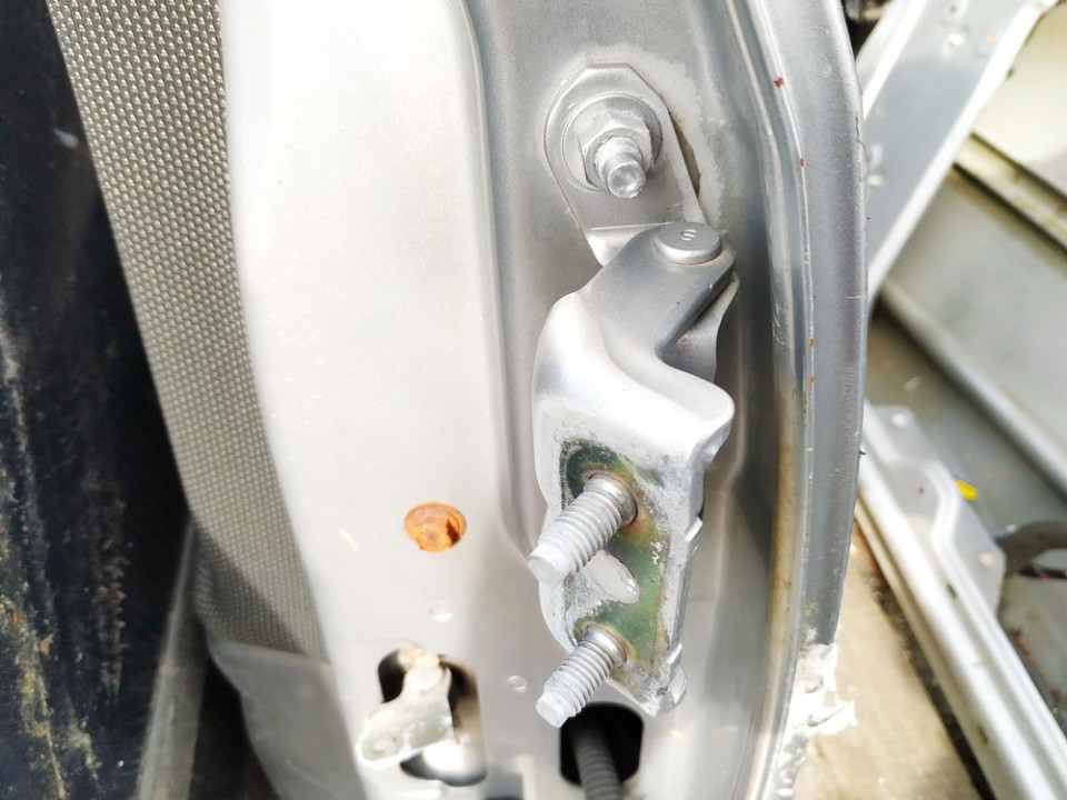 Nissan Primera 2003 Door Hinge - REAR