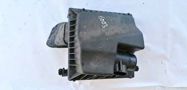 13272757 Opel Astra 2010 Air filter box