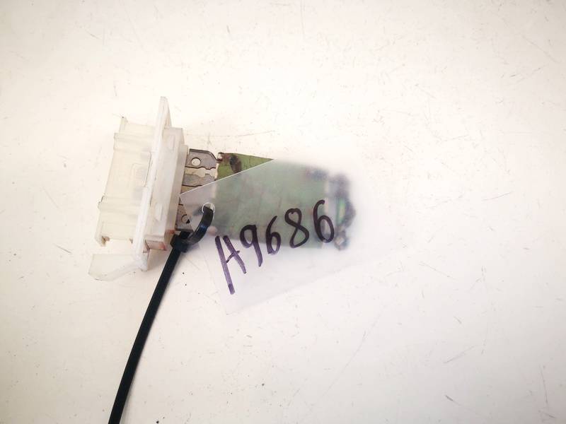 Opel Vectra 2004 Peciuko reostatas (ezys) (ventiliatoriaus rele) - Thumbnail 3