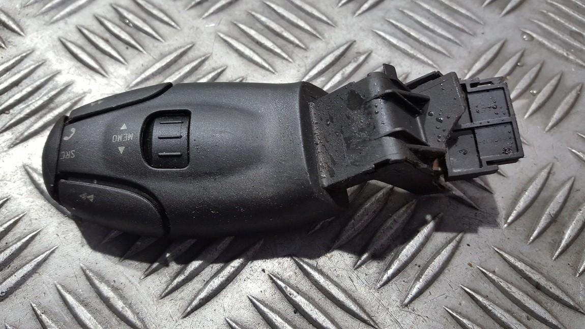 344720063 Peugeot 407 2004 Radio control switch (Switch radio Control)